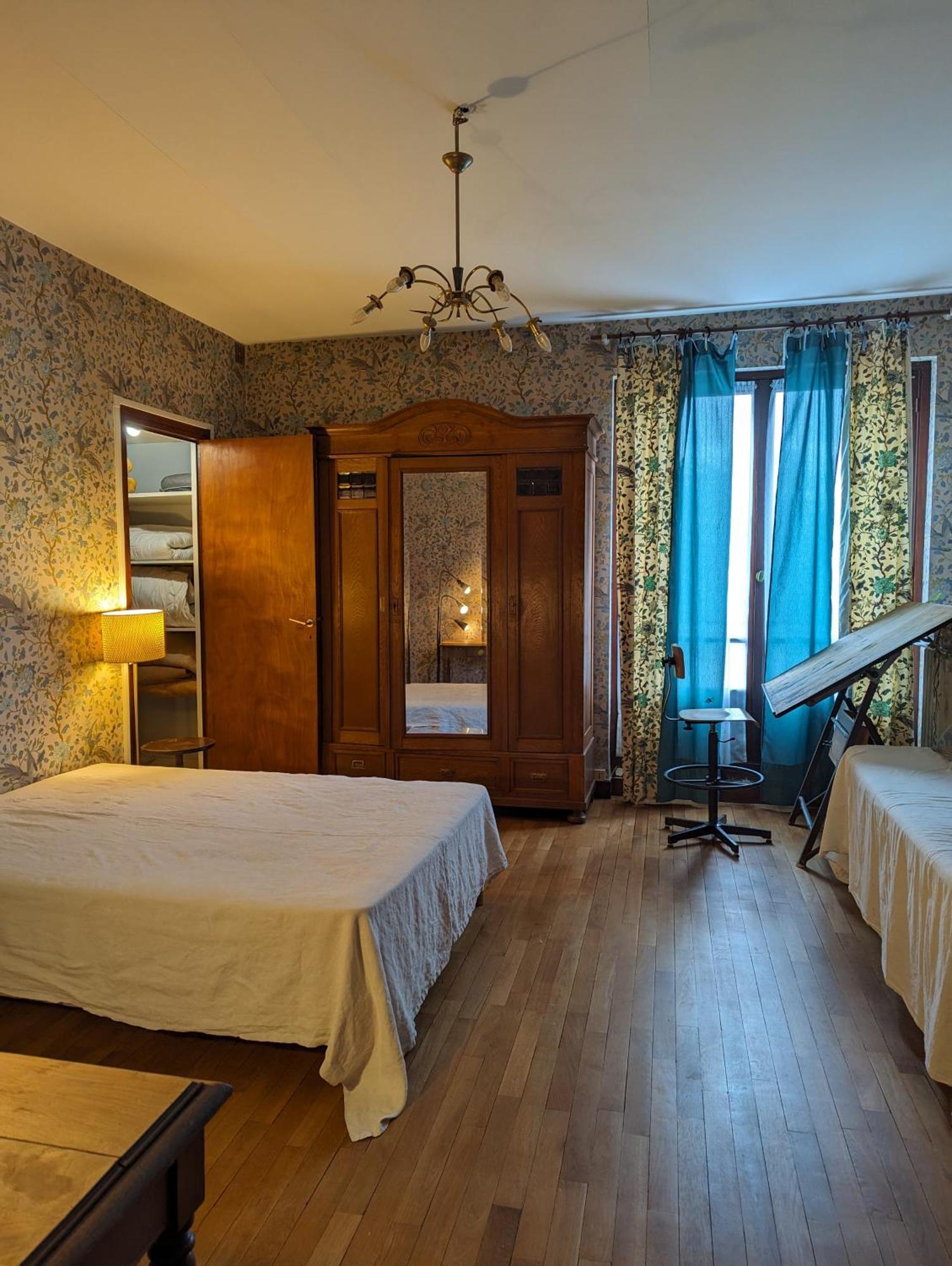Studio 63M2 3Eme Etage Ou Chambre Dans Appartement 2Eme Etage Pour Sejours A Moulins Moulins  Eksteriør bilde